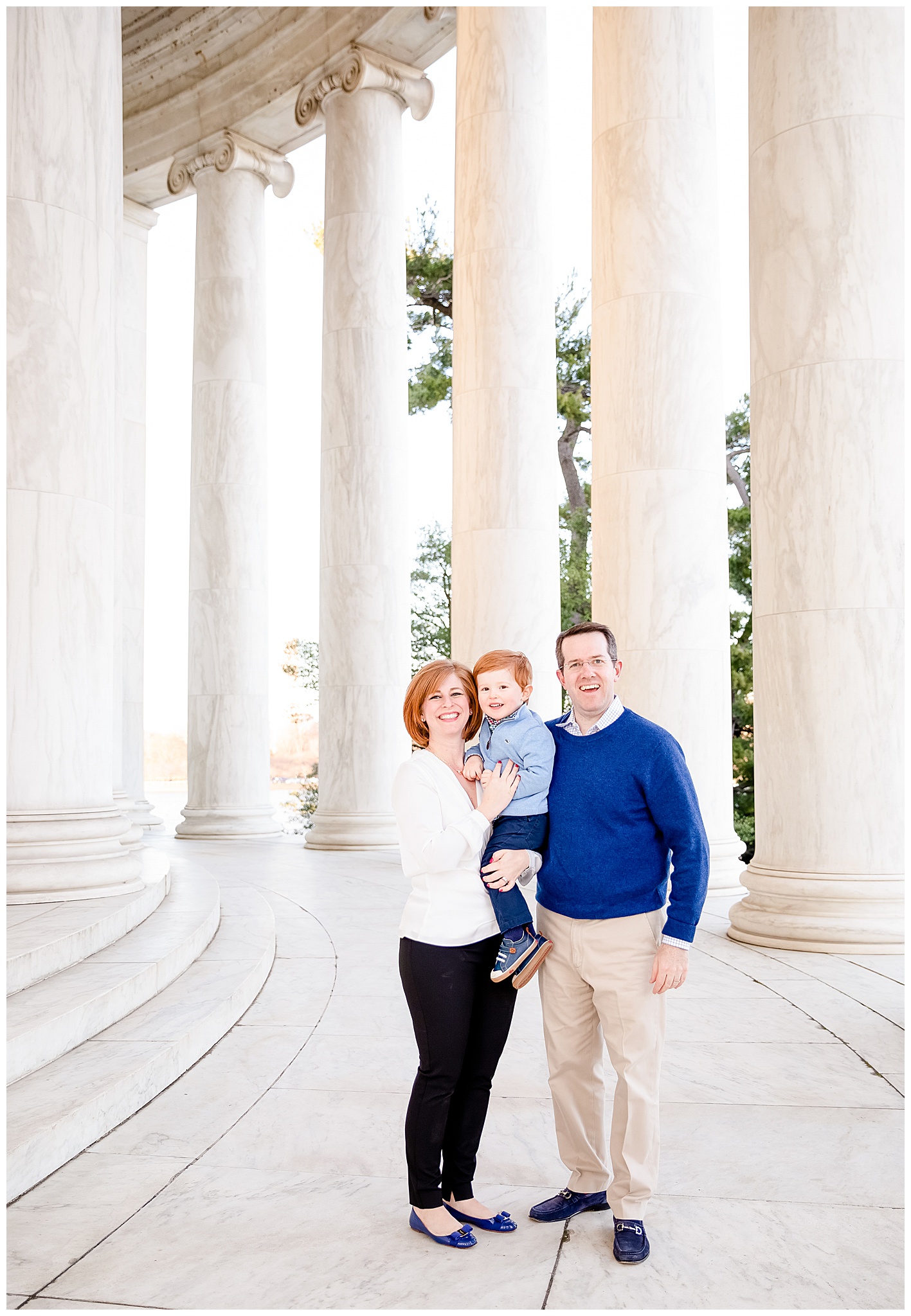 Family Session at the Jefferson Memorial in Washington DC by Photographers Bethany and John Kofmehl