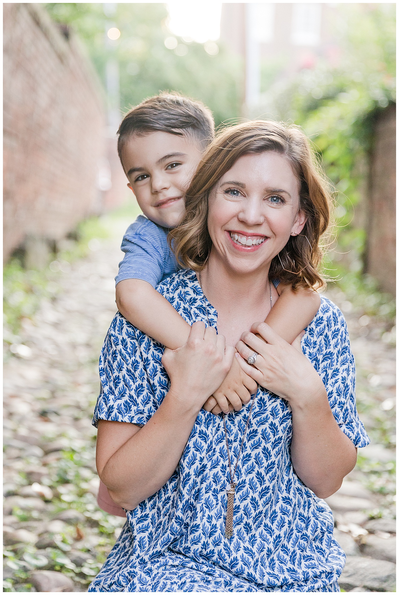Mom and son in Alexandria Virginia with Photographers Bethany and John Kofmehl