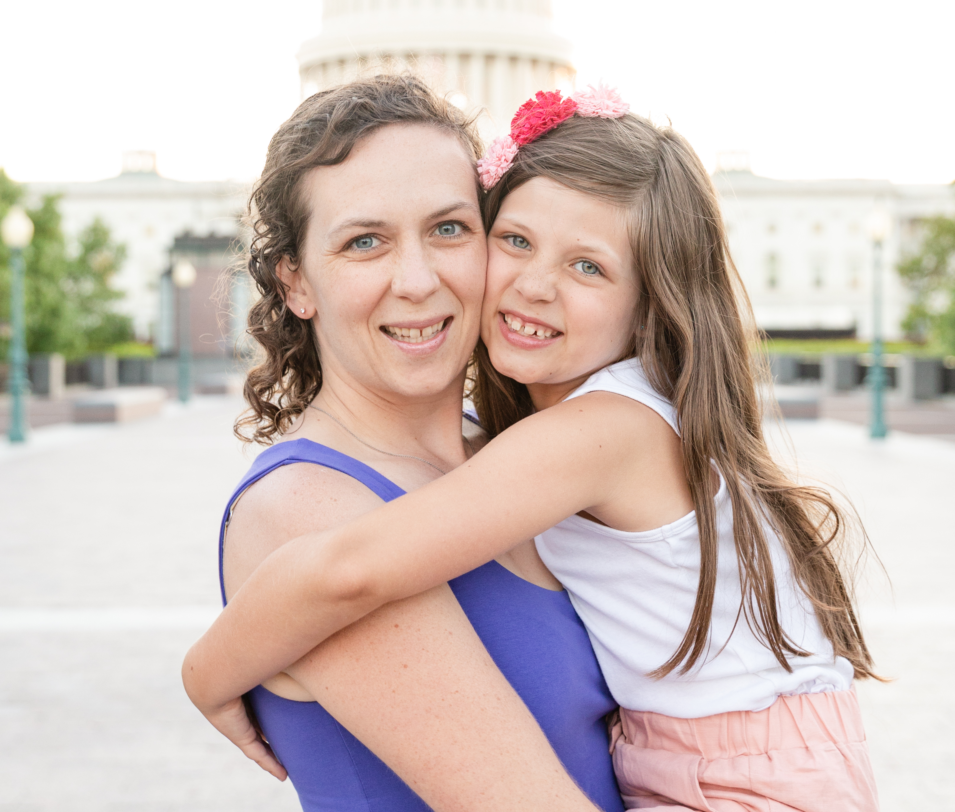 Mom and daughter photo at the Capitol with Washington DC Photographer Kofmehl Photography