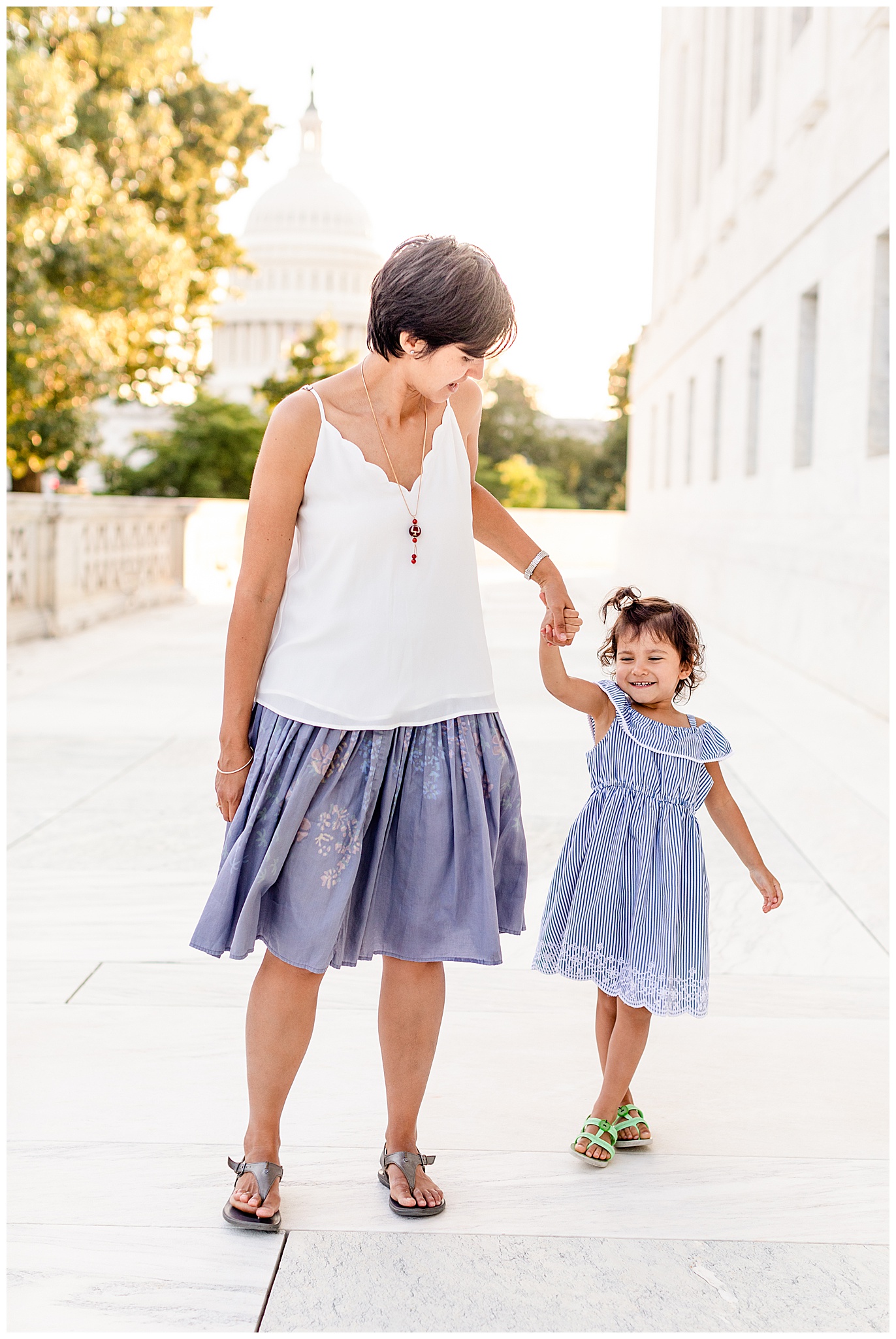 Family Photo Session at the Capitol by DC based Kofmehl Photography
