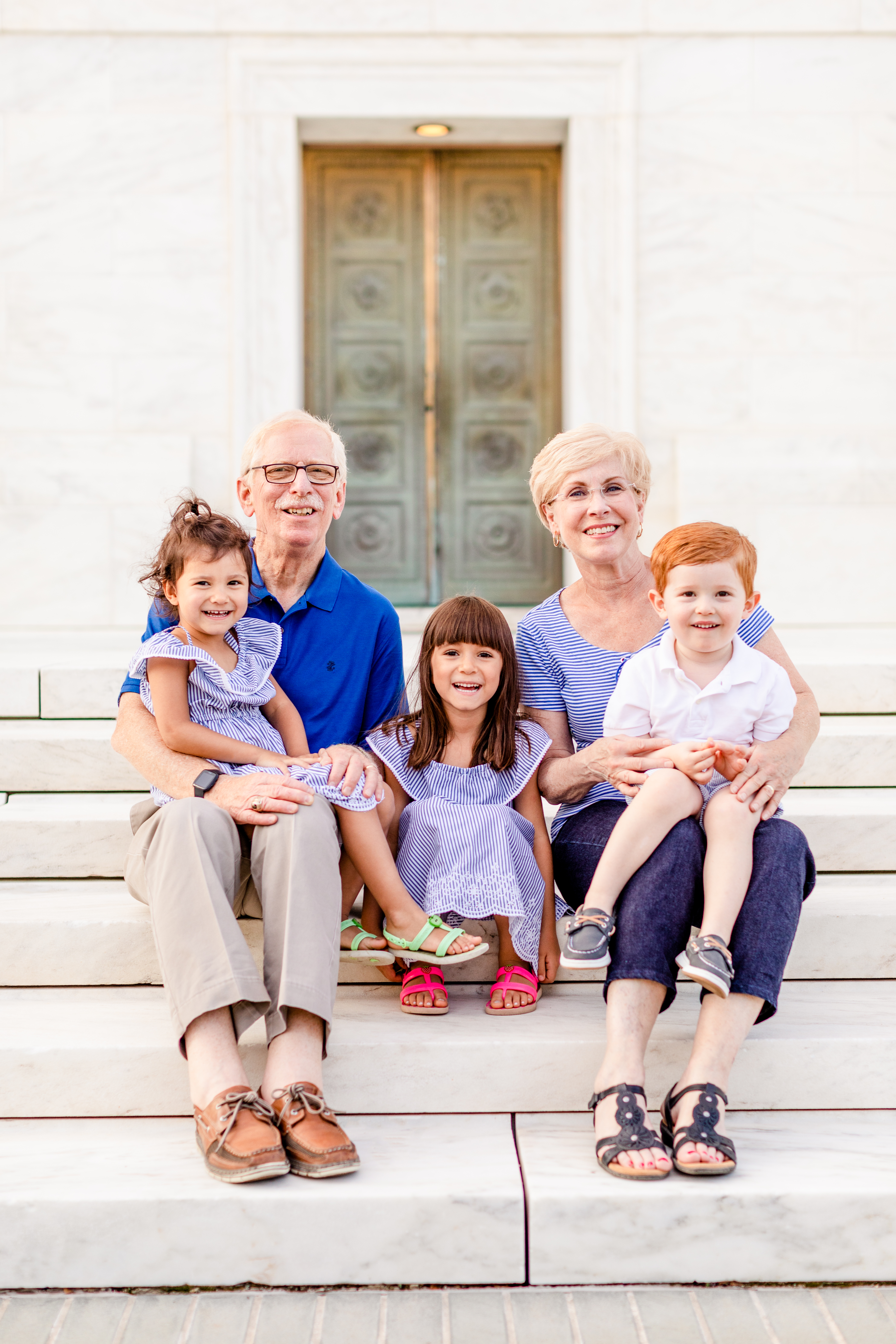 Grandparents Family Photos by Washington DC based Kofmehl Photography